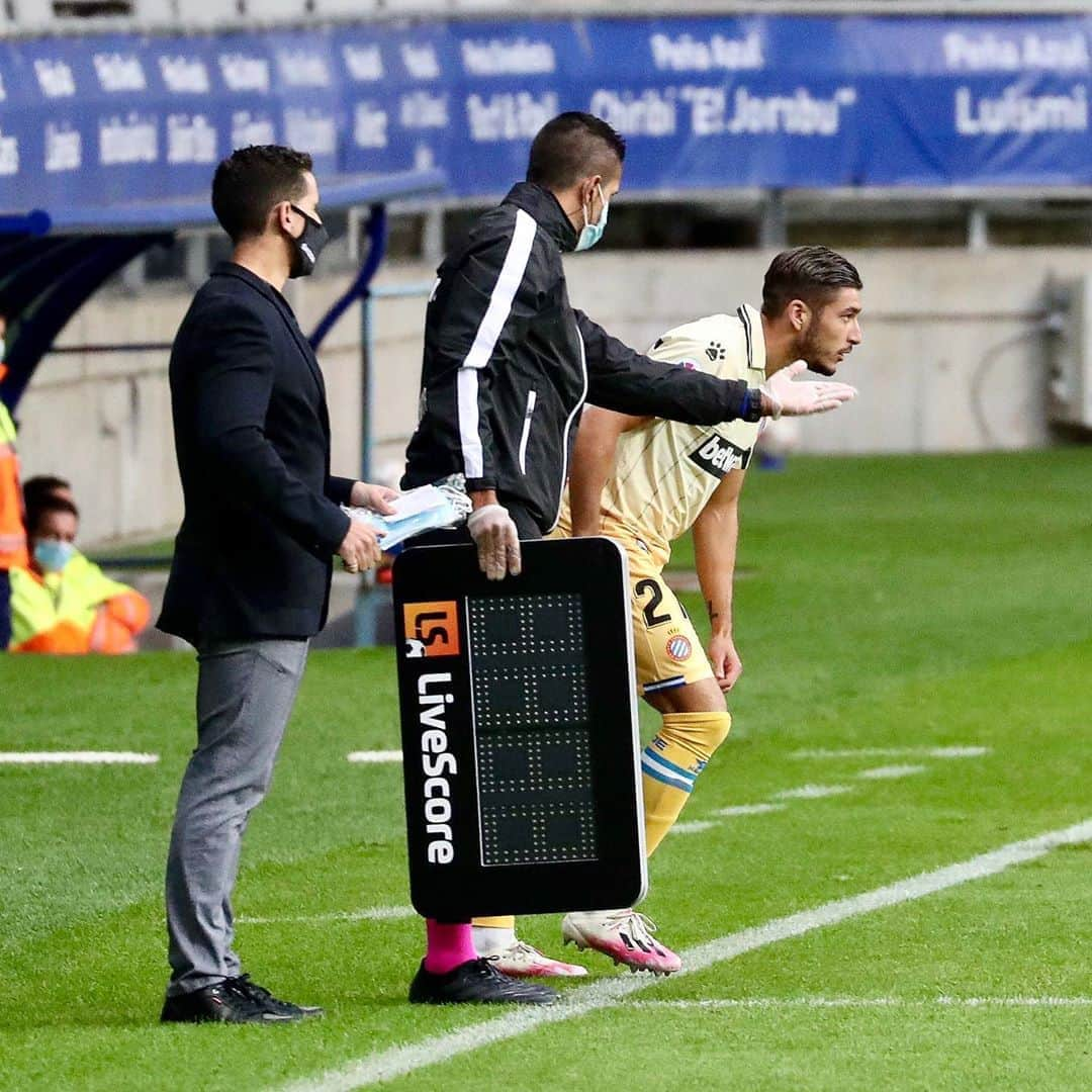 RCDエスパニョールさんのインスタグラム写真 - (RCDエスパニョールInstagram)「¡En el #RealOviedoEspanyol, @oscargil_27 disputó sus primeros minutos como futbolista perico! ¡Enhorabuena por el debut, Óscar! 👏🔝👌 #RCDE」9月28日 19時08分 - rcdespanyol