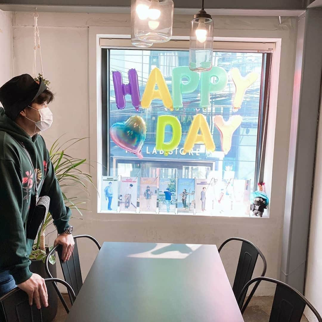 シンドン さんのインスタグラム写真 - (シンドン Instagram)「#HBD #고마워 #신동카페 #신동의품격 #항상감동 #8탄」9月28日 19時13分 - earlyboysd