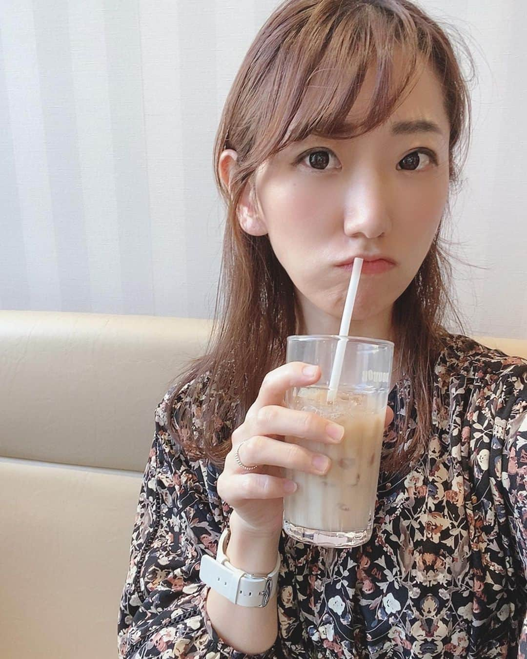 阿川麻美さんのインスタグラム写真 - (阿川麻美Instagram)「お仕事終わり♡ また告知OKでたら 載せます🙌  そして次回 久しぶりに息子も一緒に撮影予定 だったんだけど急遽私1人になって おばあちゃんにヘルプを頼んだりバタバタ💦  またコロナ増えてきたから怖いね😢 早く落ち着きますように。  #男の子ママ　#2歳男の子 #2歳2ヶ月 #主婦モデル #ママモデル #ベビーモデル #男の子ママ #mamagirl #ママリ#ママと繋がりたい #子育てママ #子供とお出かけ#goproのある生活 #instagood #instafashion #followme #like4likes#おしゃれさんと繋がりたい」9月28日 19時19分 - asamichi922