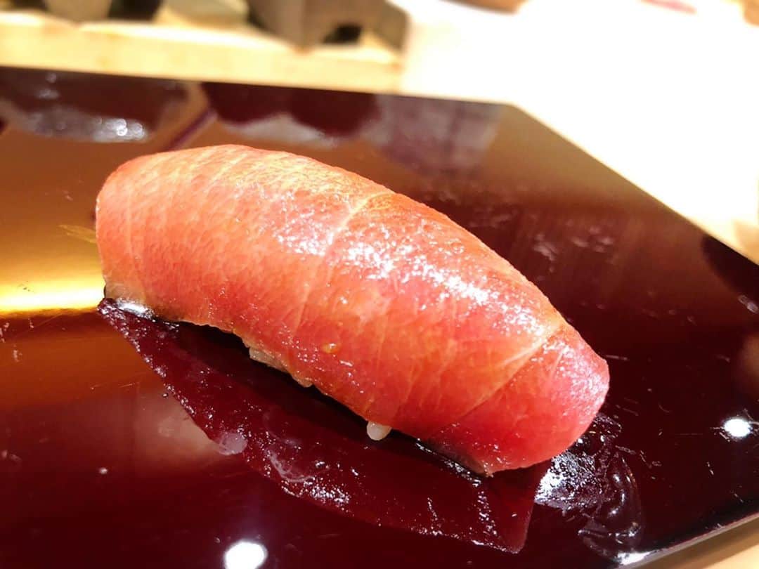 山本夢さんのインスタグラム写真 - (山本夢Instagram)「もー はちゃめちゃに 美味し過ぎた 時間。。 ありがとうございます。。  #寿司 #鮨のがわ #foodstagram」9月28日 19時21分 - yume_yamamoto_ue