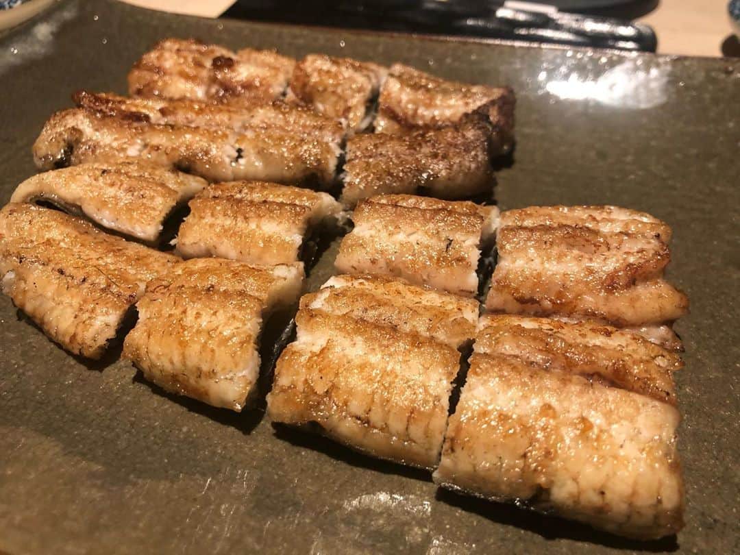 飯塚翔太さんのインスタグラム写真 - (飯塚翔太Instagram)「2連続うなぎの投稿ですみません 2回目の訪問 フワトロ #ぞろ芽 #きょうすいうなぎ#共水うなぎ」9月28日 19時26分 - shoman0625