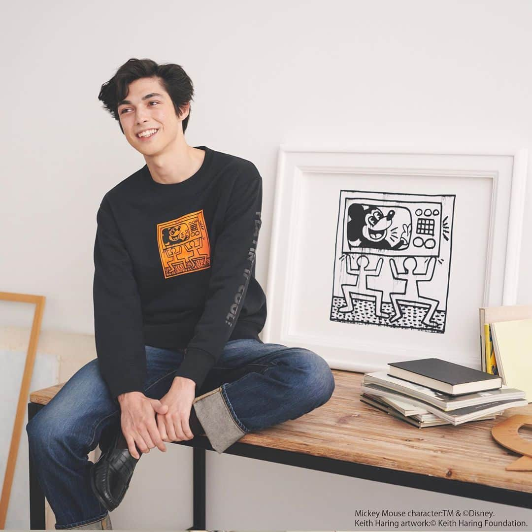 ユニクロさんのインスタグラム写真 - (ユニクロInstagram)「A special collection featuring the one-of-a-kind, iconic artwork of Mickey Mouse by artist Keith Haring. #WEARYOURWORLD #UNIQLOUT #magicforall」9月28日 19時30分 - uniqlo