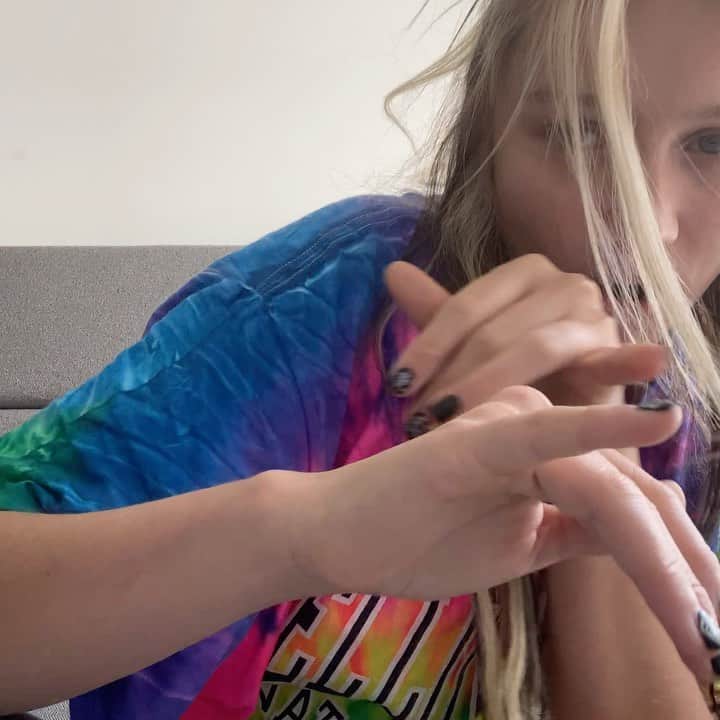 ケイリン・ルッソのインスタグラム：「Putting up one of these songs on sound cloud this Wednesday.. which one?」