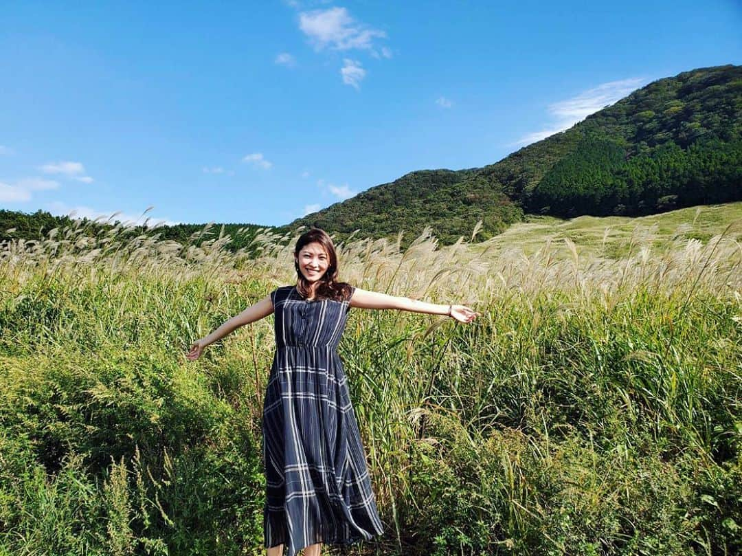 立石晴香さんのインスタグラム写真 - (立石晴香Instagram)「無事誕生日を迎えました＾＾ 歳を重ねても謙虚に感謝を忘れず日々過ごしていきたいと思います  いつも暖かく応援してくださる皆様に心から感謝しています✨  たくさんの方が同じ気持ちでいると思いますが生きづらさを感じる日々の中で皆様が暖かい気持ちで過ごせる時間が少しでも増えますように、役者としても人としても日々精進して参りたいと思います。  周りの方と声かけ合いながら今年は暖かい1年にしたいと思います＾＾  これからもどうぞ宜しくお願いします✨立石晴香」9月28日 20時27分 - haruka_tateishi