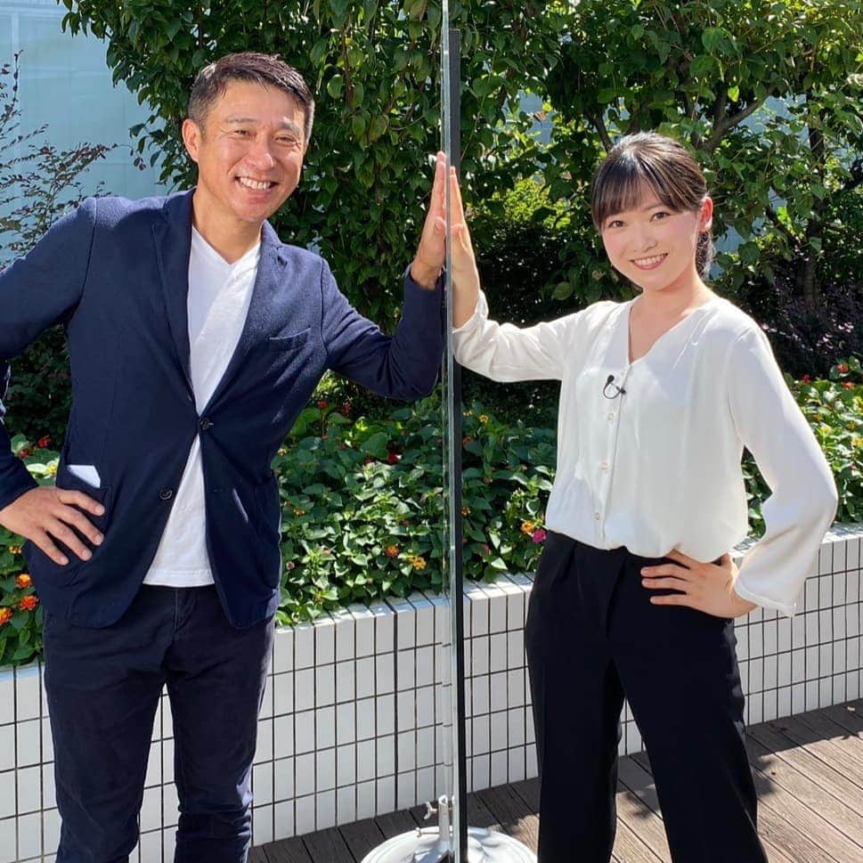 佐藤裕二さんのインスタグラム写真 - (佐藤裕二Instagram)「今日は、な、な、なーんと「ドデスカ！」のロケwithなぐちゃん！ 私めの大好きなアレを食べました〜。 おいしかったな〜。  今週金曜日の放送予定です。 是非、ご覧ください。  ロケもアクリル板をはさみました。  おいしかったな〜。  #コレクル #ロケ  #南雲穂波 #佐藤裕二  #メーテレ  #ドデスカ #アップ #ごちそうさまでした」9月28日 20時52分 - karaage_satou