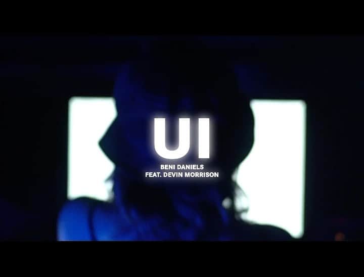 BENIのインスタグラム：「『UI feat. Devin Morrison』  OUT NOW💻🔥🔥🎧 ⠀⠀⠀⠀⠀⠀⠀⠀⠀ “Delete the space between U and I” @_sunnyboy @devinjmorrison  ⠀⠀⠀⠀⠀⠀⠀⠀⠀ 久々のデュエットです🤍 プロフィールから飛んでね！  Made this quarantine style TKY⇄LA Filmed/Edited by IK @kzk_ik  Directed by me :)  BENI DANIELS Debut EP 『MADE IN LOVE』 Release 2020.09.30 ⠀⠀⠀⠀⠀⠀⠀⠀⠀ #BENIDANIELS #madeinlove」