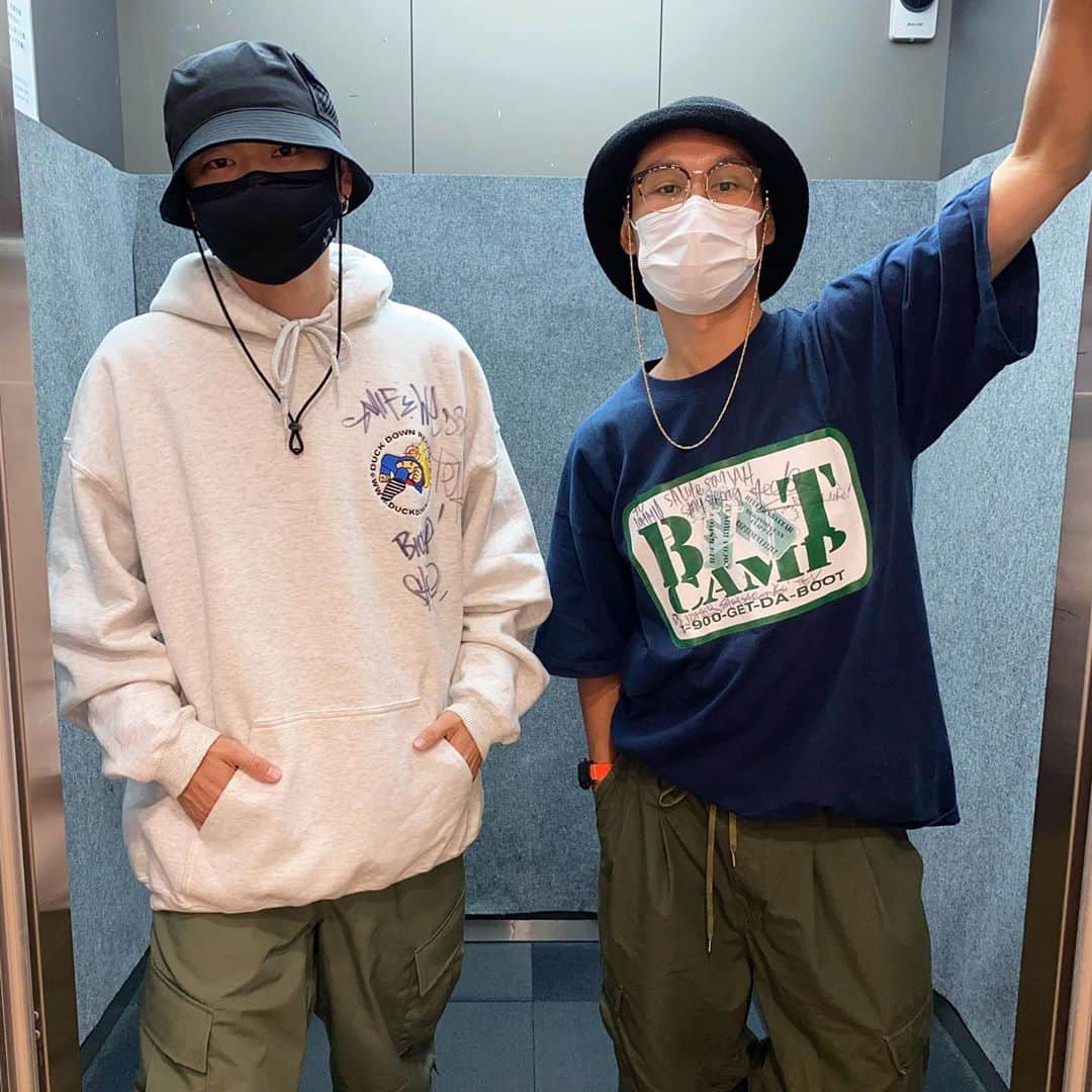 DJ DARUMAのインスタグラム：「1-900-GET-DA-BOOT ''サイゾー''さんの連載収録📖🗣 例の話題の漫画〜90s的な内容のトークに。」