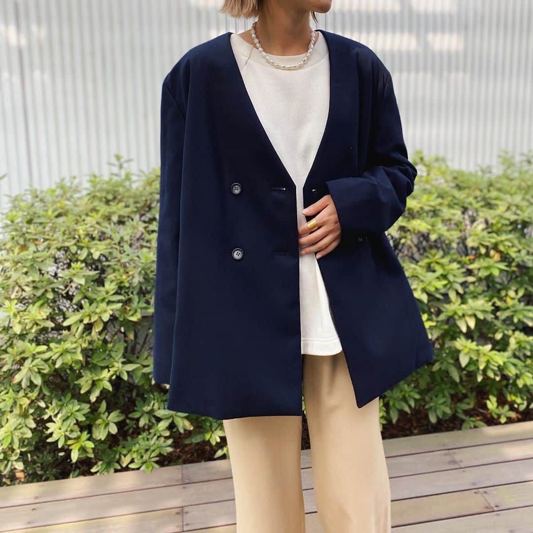 JET NEW YORKさんのインスタグラム写真 - (JET NEW YORKInstagram)「﻿ ﻿ ———————————﻿ ﻿ Recommend Styling ▼﻿ ﻿ ✔︎ no collar padding jacket﻿ No.G50-49501 / ¥39,000+tax﻿ ﻿ ✔︎ asymmetry design pullover﻿ No.G50-19553 / ¥15,000+tax﻿ ﻿ ✔︎ full length wool flare pants﻿ No.G50-69500 / ¥19,000+tax﻿ ﻿ ———————————﻿ ﻿ #jet_newyork #jetnewyork #newyork #jet #marikohayashi #20 #2020 #aw #20aw #autumn #winter #fall #new #collection #nowonsale #elleshop #worldonlinestore #linkinbio #styling #hotitem #pullover #jacket #pants #flare #wool #coordinate」9月28日 21時22分 - jet_newyork