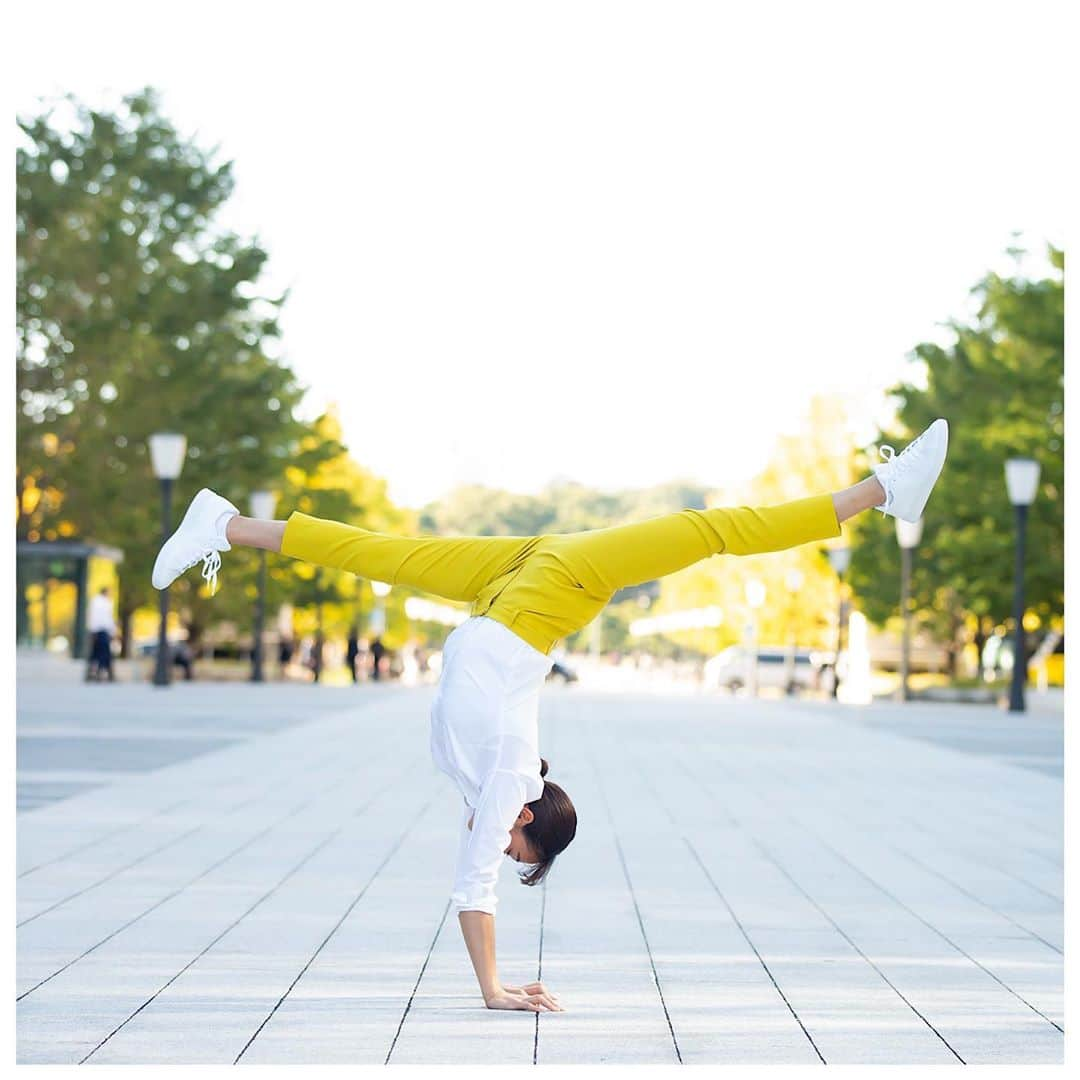 岡部紗季子さんのインスタグラム写真 - (岡部紗季子Instagram)「“ #gymnastics #handstand #handstandsplit #movement #逆立ち #倒立 #倒立女子 #ハンドスタンド #体操 #🤸🏽‍♀️ . . . No, 123 #逆立ち女子 @story_bottom @dyid3sin」9月28日 21時43分 - sakiko_okabe516