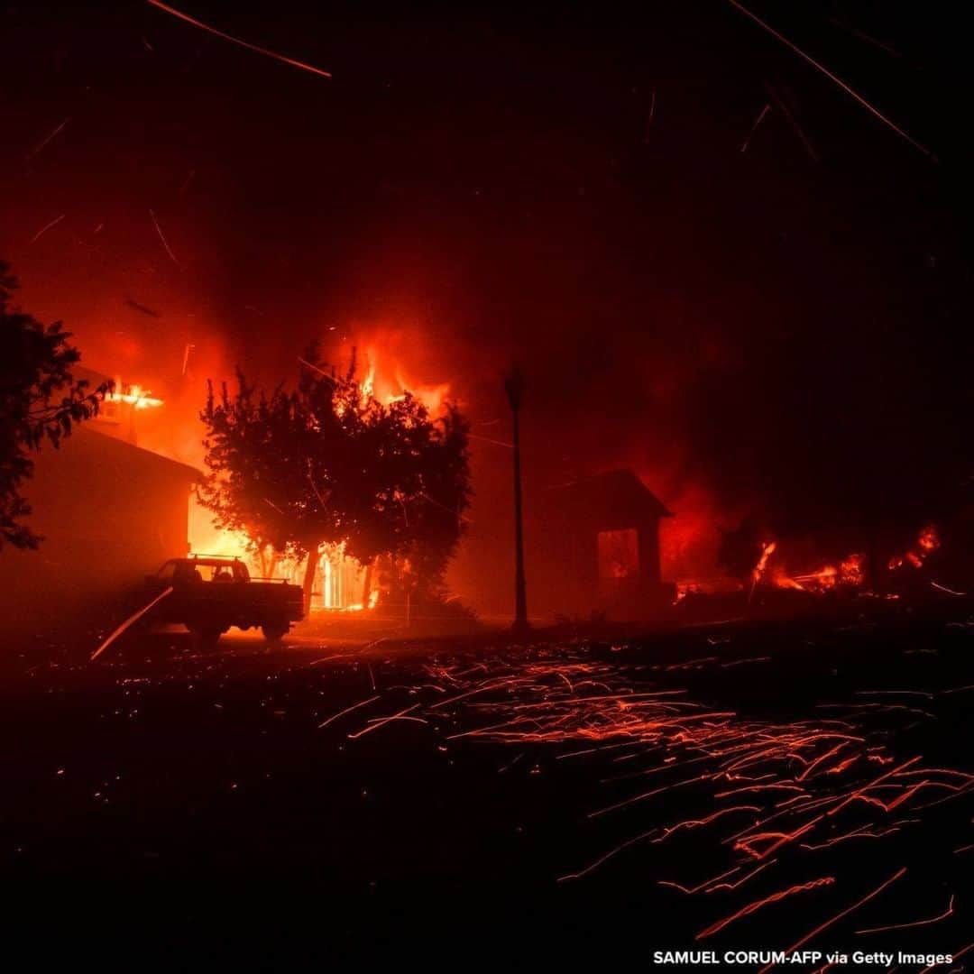 ABC Newsさんのインスタグラム写真 - (ABC NewsInstagram)「Shady Fire approaches Santa Rosa as record-breaking heat continues in California. #fire #california」9月28日 21時57分 - abcnews