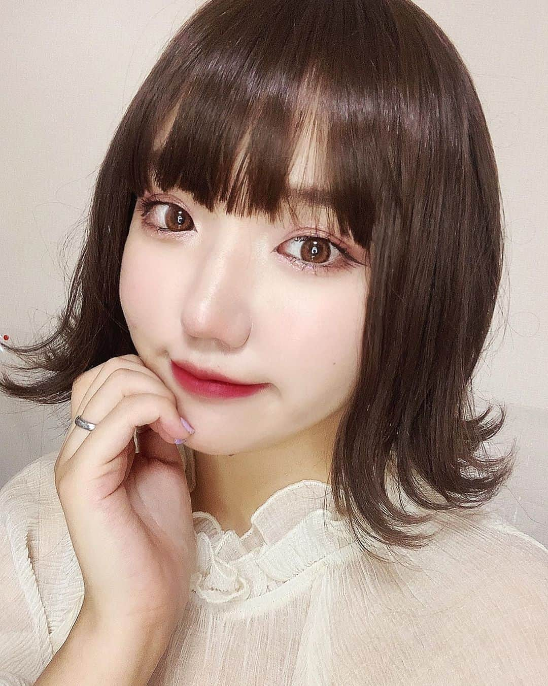 すうれろさんのインスタグラム写真 - (すうれろInstagram)「リネアストリアさんのアメリボブ💇‍♀✂顔周りに綺麗に密着して顔デカにならないんだよ〜✨今日もお疲れ様でした😌」9月28日 22時27分 - suurero