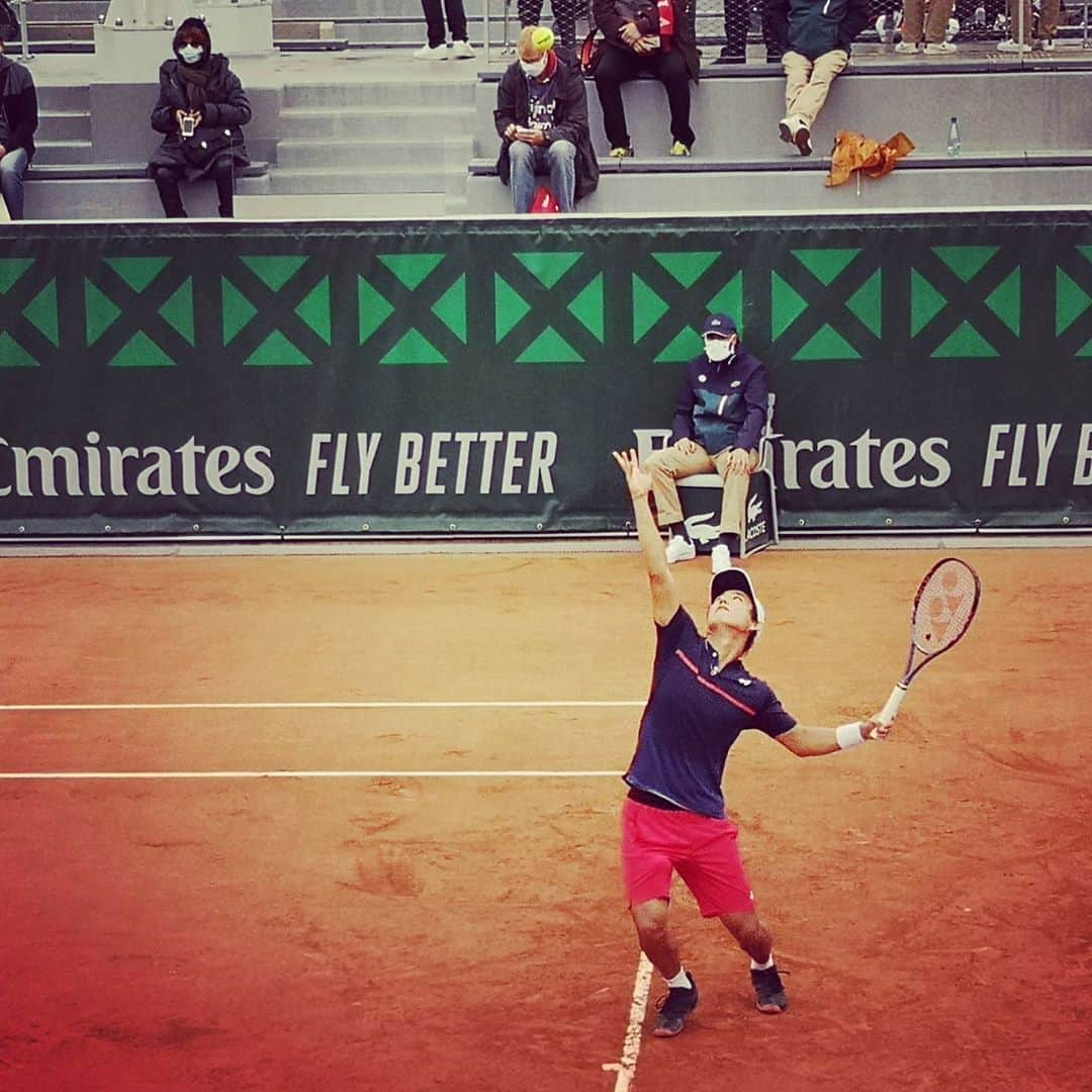 フローラン・ダバディーさんのインスタグラム写真 - (フローラン・ダバディーInstagram)「ローランギャロス二日目🎾 #rolandgarros2020 day 2 #leicaphone #wowowtennis」9月28日 22時34分 - florent_dabadie