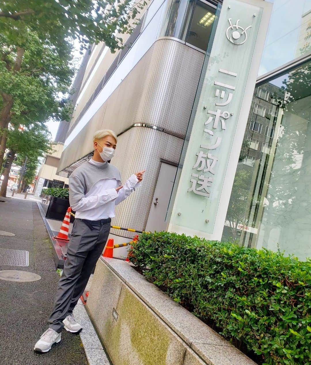 poledancer RYOTAさんのインスタグラム写真 - (poledancer RYOTAInstagram)「𝙺𝙸𝚁𝙴𝙸  𝙽𝙾𝚃𝙴 𝙻𝚘𝚞𝚗𝚐𝚎 ご試聴頂いた皆様　関係者の皆様ありがとございました👦🏻　  #ニッポン放送 #小源寺亮太 #N21 #diadra」9月28日 22時46分 - kogepiii