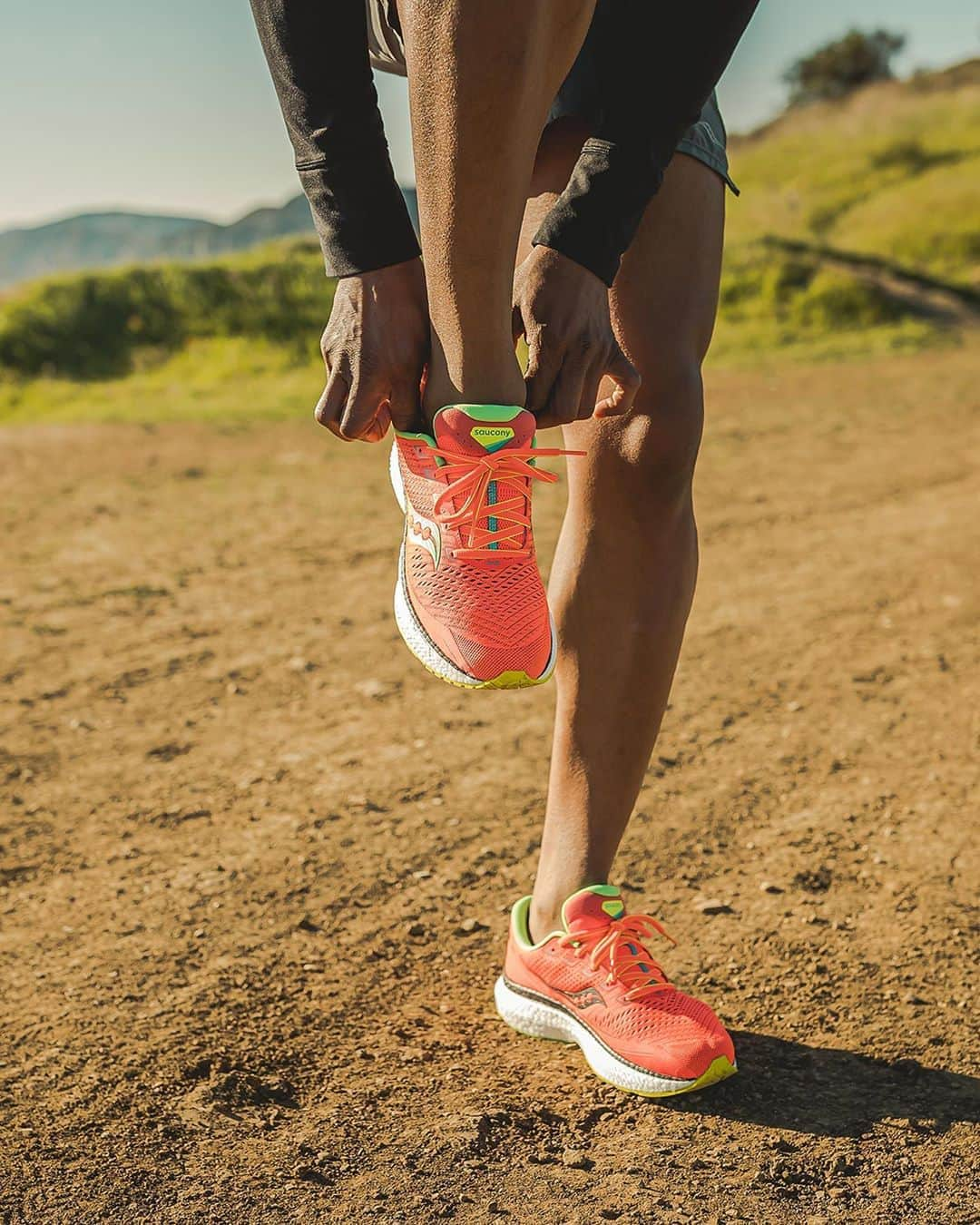 サッカニーさんのインスタグラム写真 - (サッカニーInstagram)「With PWRRUN+ in your shoes, you’ll start to wonder how you ever lived without it. ⁣ ⁣ #Triumph18 #RunForGood」9月28日 23時06分 - saucony