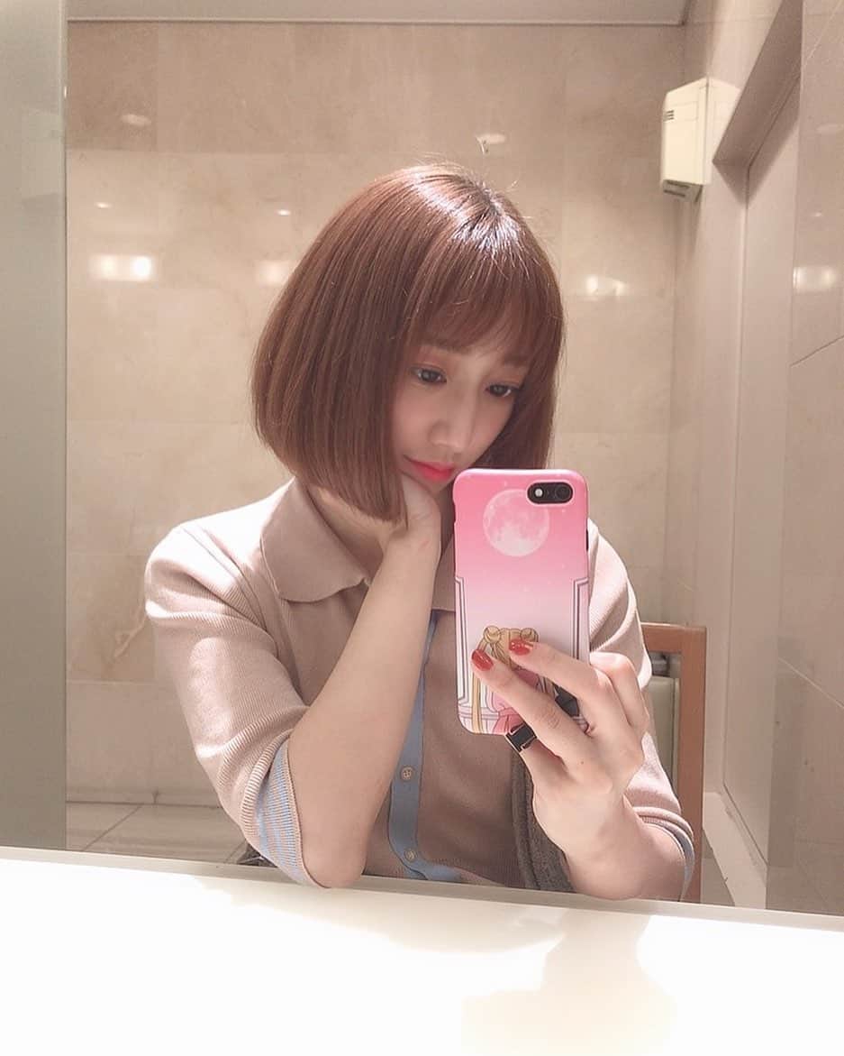 尾形穂菜美のインスタグラム：「おやすみ💇‍♀️💜」