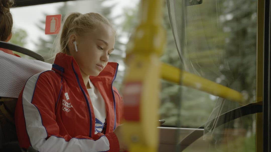 オリンピックさんのインスタグラム写真 - (オリンピックInstagram)「Gymnastics is tough. ⁠⠀⁠⠀ ⁠⠀⁠⠀ The road to the Olympic podium is brutal. The series #AllAround takes you behind-the-scenes, deep into the lives of three elite gymnasts as they battle for their dreams of Olympic gold at #Tokyo2020. ⁠⠀⁠⠀ ⁠⠀⁠⠀ Following Russia's @gelyamelnikova, China's Chen Yile, and the U.S' @morgihurd, all-access. ⁠⠀ ⁠⠀ Hit the link in the bio to watch the first 10 episodes. ⁠⠀ ⁠⠀ ⁠⠀」9月28日 23時19分 - olympics