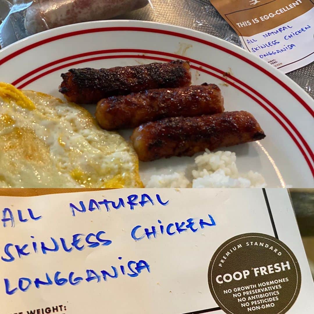 Iya Villaniaさんのインスタグラム写真 - (Iya VillaniaInstagram)「Who else loves special finds when shopping??? 😆 not only was I able to find myself chicken longganisa, but one that contains meat with NO growth hormones, preservatives, or antibiotics! 😆 check the COOP FRESH seal 👍🏼 So if you’re looking for premium meats, fresh bread or other special finds like fresh frozen coconut cream, frozen avocados, ovaltine spread, and more, then @coop.grocer is the place! And because their inventory is real-time, hindi ka umaasa sa wala 😆😅 coz I’m sure that’s happened to you 😆🙈 #FrictionlessFresh #CoopGrocer」9月28日 23時34分 - iyavillania