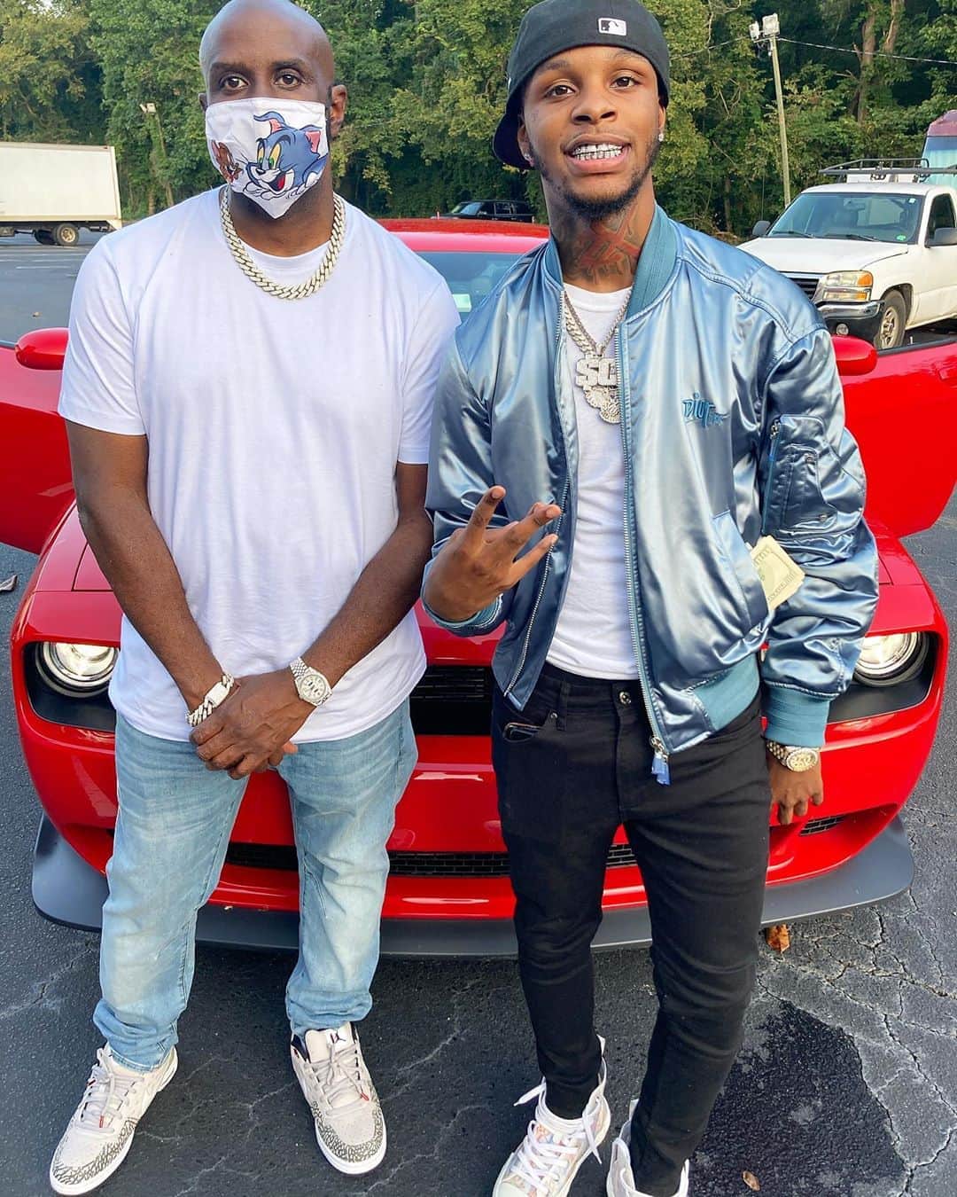 ファンクマスター・フレックスのインスタグラム：「In North Carolina! @toosii2x just finished a heater for my album! Plus we just shot the video! I’m shooting Vid for every song on my project! My @dodgeofficial game mean! @arnoldltaylor I appreciate u! 🎥 @juganot  DJ FUNKFLEX : SESSIONS PART ONE!」