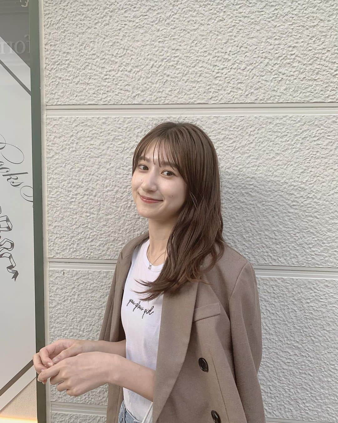 濱田よりかさんのインスタグラム写真 - (濱田よりかInstagram)「ジャケットの季節🍂 . 展示会でオーダーしてたものを初おろし❤︎ @redyazel」9月29日 9時35分 - yorika_hamada