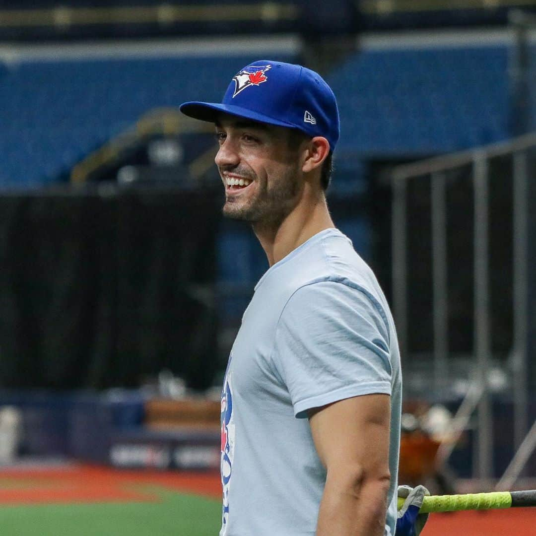 トロント・ブルージェイズさんのインスタグラム写真 - (トロント・ブルージェイズInstagram)「Welcome to the Postseason, Blue Jays fans 💙 #WeAreBlueJays」9月29日 9時53分 - bluejays