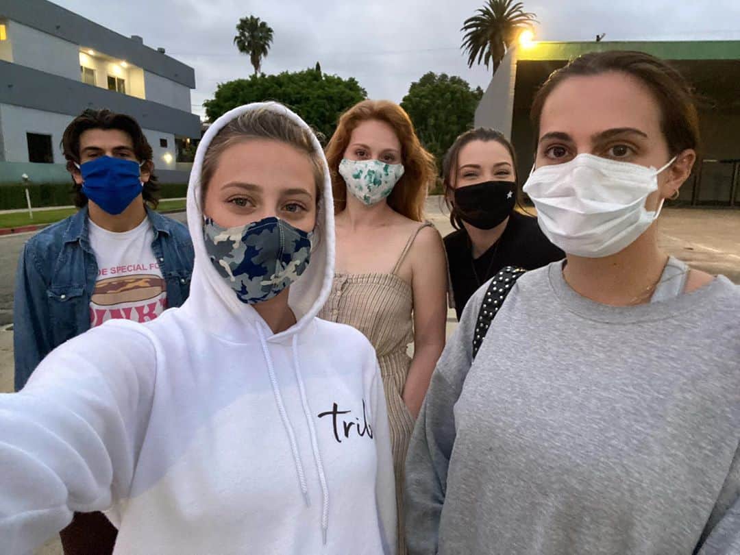 リリ・ラインハルトのインスタグラム：「Nostalgic for my quarantine life.」
