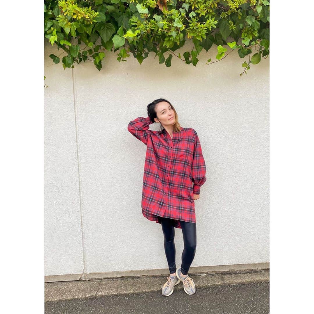 エミ・マイヤーのインスタグラム：「Fall days 🍁❤️」