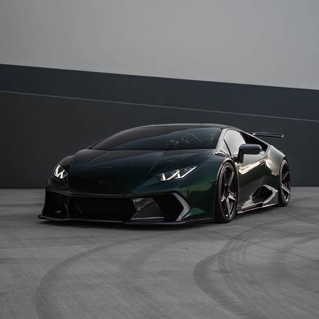 CARLiFESTYLEさんのインスタグラム写真 - (CARLiFESTYLEInstagram)「@inozetek Midnight Green on this beautiful Huracan by @signature_lambo #carlifestyle photos by @_clutchmedia」9月29日 10時22分 - carlifestyle