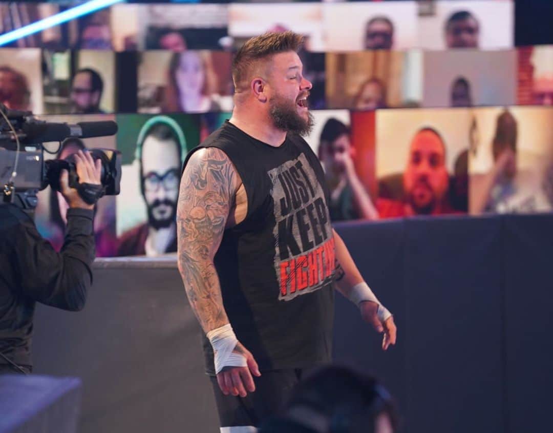WWEさんのインスタグラム写真 - (WWEInstagram)「Is @aleister_black’s new view on things making it harder for himself? #KevinOwens seems to be taking advantage of it! #WWERaw」9月29日 10時49分 - wwe