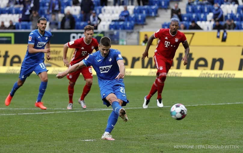 アンドレイ・クラマリッチさんのインスタグラム写真 - (アンドレイ・クラマリッチInstagram)「💥⚽️⚽️」9月29日 2時14分 - andrejkramaric