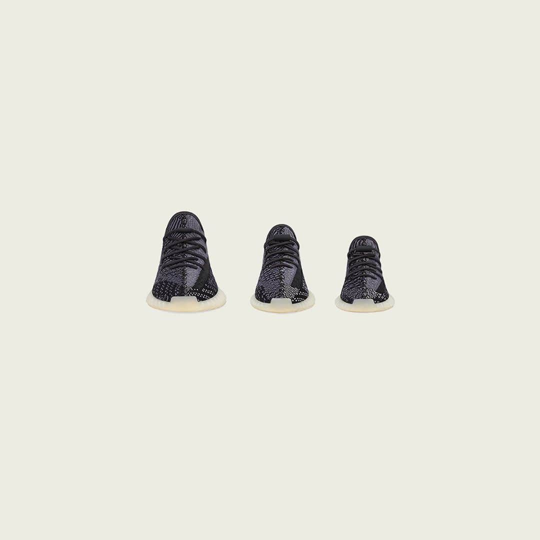 adidas Originalsさんのインスタグラム写真 - (adidas OriginalsInstagram)「YEEZY BOOST 350 V2 CARBON. AVAILABLE GLOBALLY OCTOBER 2 ON ADIDAS.COM/YEEZY AND ON THE ADIDAS APP IN SELECT COUNTRIES.」9月29日 2時45分 - adidasoriginals