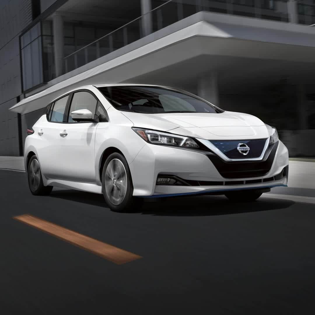 Nissan USA Official Instagram accountのインスタグラム：「Started strong, then kept getting stronger. #ElectricVehicle」