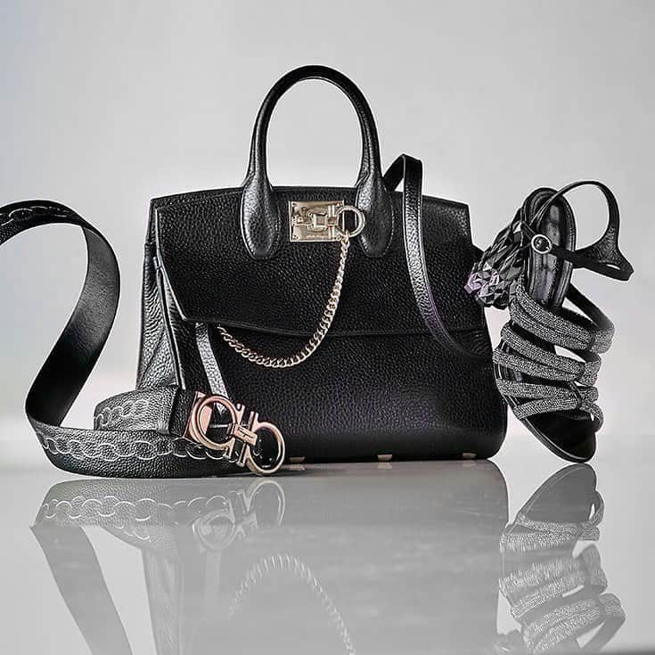 GILTのインスタグラム：「Not a want, but a need. Tap to shop #SalvatoreFerragamo.」