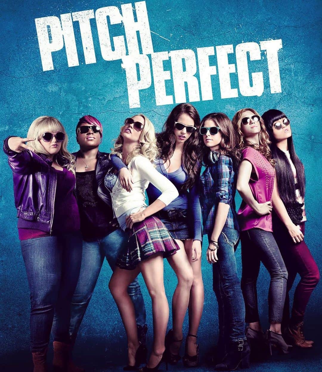 アレクシス・ナップのインスタグラム：「Happy 8th birthday #Pitches !!!! #PP1 came out 8 years ago today - as time ticks by I only become more and more grateful for the blessing of this franchise and family. When’s #pp4 again? 😇🎉💫 #LETSGO !!! #pitchperfect #infinity #birhday ♥️🎉♥️🤗🎉♥️」
