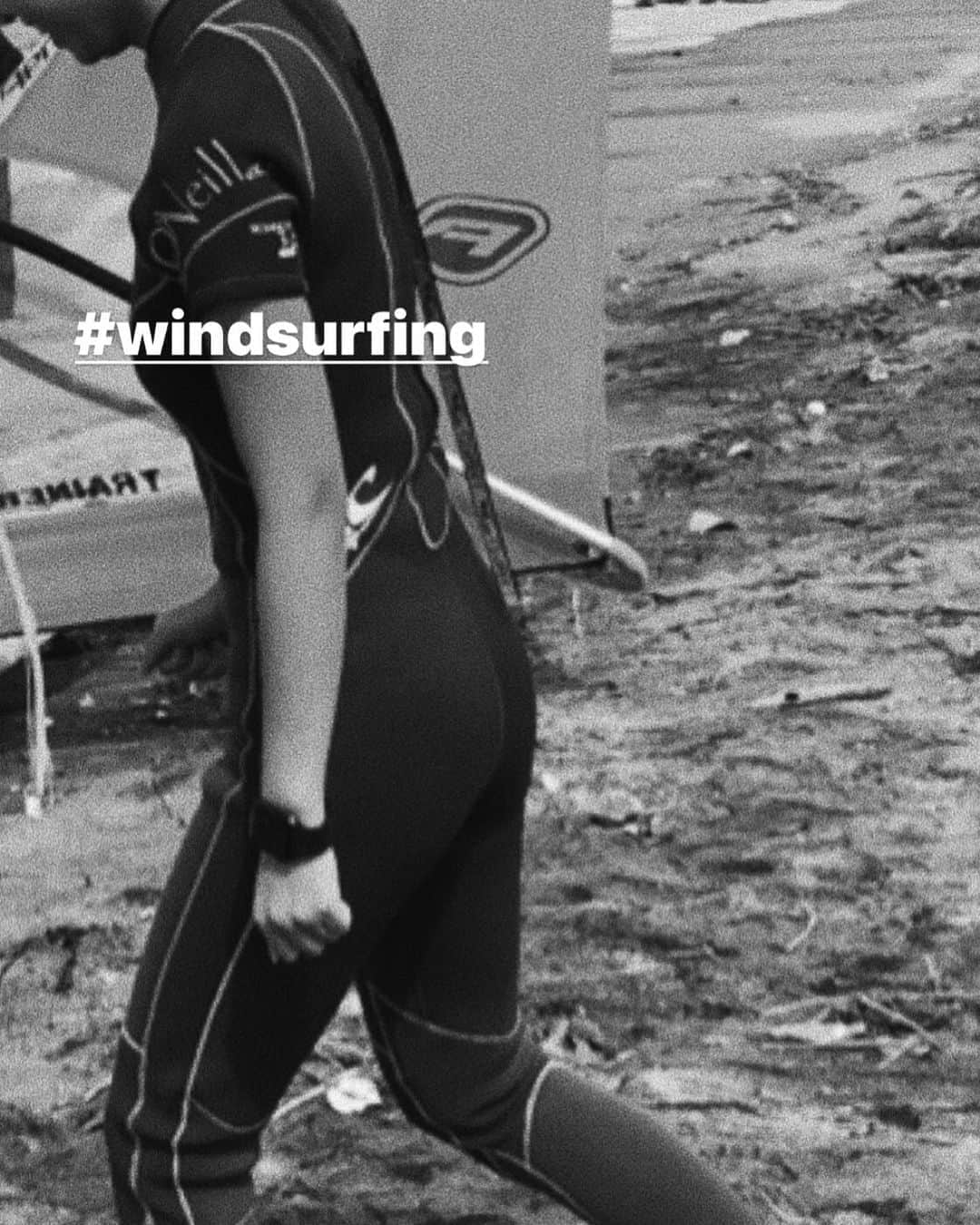 新郷桃子さんのインスタグラム写真 - (新郷桃子Instagram)「××× . 朝晩冷え込むね〜、、🍃今日も良き1日を🤍 #windsurfing#サーフィン#ウィンドサーフィン」9月29日 7時04分 - rinnnnn01