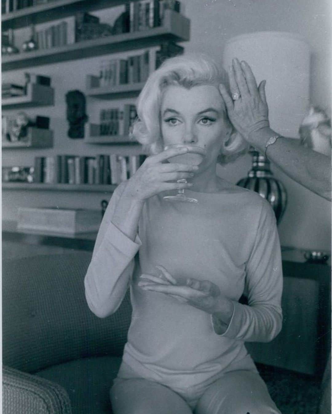 マリリン・モンローさんのインスタグラム写真 - (マリリン・モンローInstagram)「Marilyn photographed by George Barris in 1962.🤍 She never took a bad photo💞 #marilynmonroe」9月29日 7時34分 - welovemarilyn
