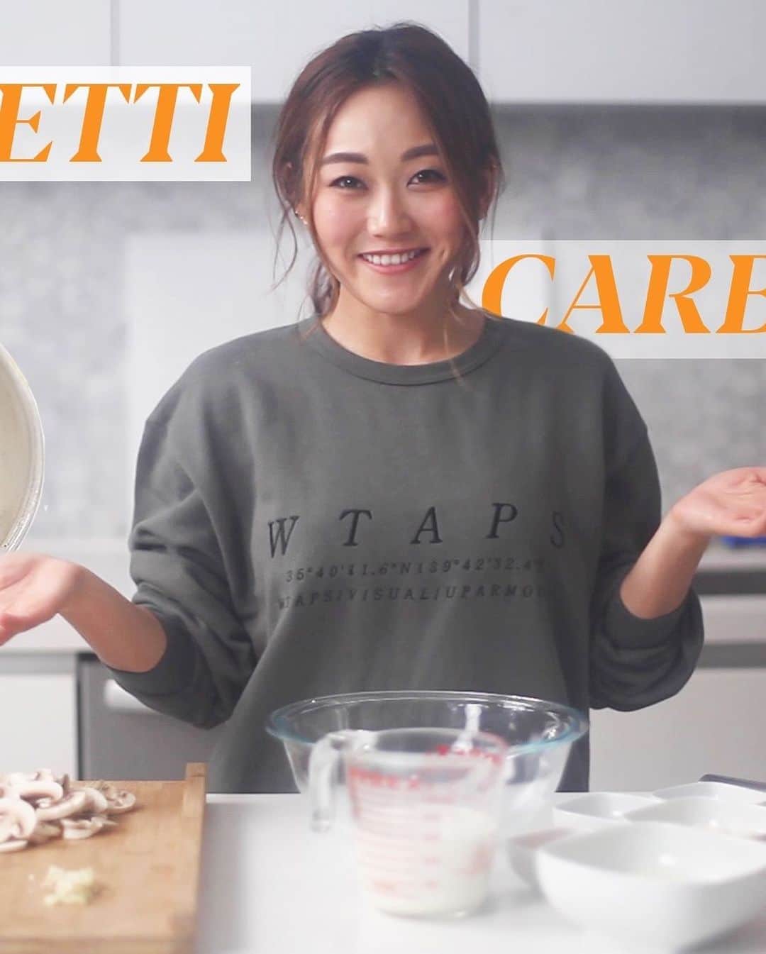 福原かれんのインスタグラム：「My own rendition of the classic spaghetti carbonara is up now on my YouTube! As always link in bio🍝」