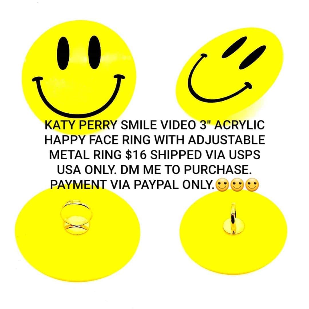 ガソリングラマーさんのインスタグラム写真 - (ガソリングラマーInstagram)「@gasolineglamour X @katyperry #SMILE video out now #HAPPY #RING #MADEBYME 😁🙂🤡😀😃😄😁😆🙂😊😀😃😄😁🤡😀😃 #GASOLINEGLAMOUR  #katyperry  #art #FASHION  #STYLE  #ooak #CUSTOM  #thankful  #THANKYOU  #grateful  #happyface #clowns #iloveclowns ***RING FOR SALE $16 INCLUDES FIRST CLASS SHIPPING VIA USPS DM FOR PURCHASE PAYMENT VIA PAYPAL ONLY***」9月29日 7時44分 - gasolineglamour