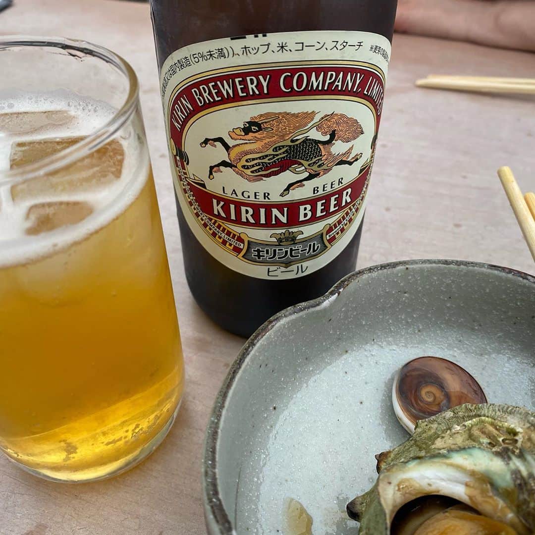相原美咲さんのインスタグラム写真 - (相原美咲Instagram)「江ノ島でハマグリとビールを食べまくり飲みまくりました  本当に楽しかった  帰りに中華街に寄って またビールもご飯を食べました」9月29日 8時50分 - aiharamisaking