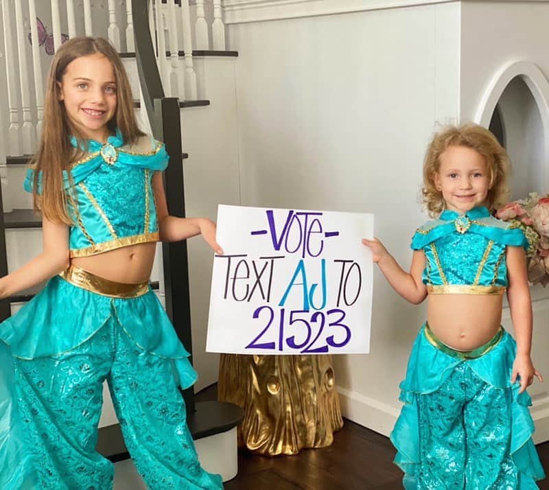 A.J.のインスタグラム：「My little princesses know what time it is...voting for #DisneyWeek starts NOW!!! It’s GO time. Text AJ to 21523 ten times, then vote ten times online at http://DWTSVOTE.ABC.com. Remember, voting lasts until the last dance of the night during the east coast airing. Thank you all SO much for supporting #TeamPrettyMessedUp, we love you!!! Enjoy the show! #DWTS」