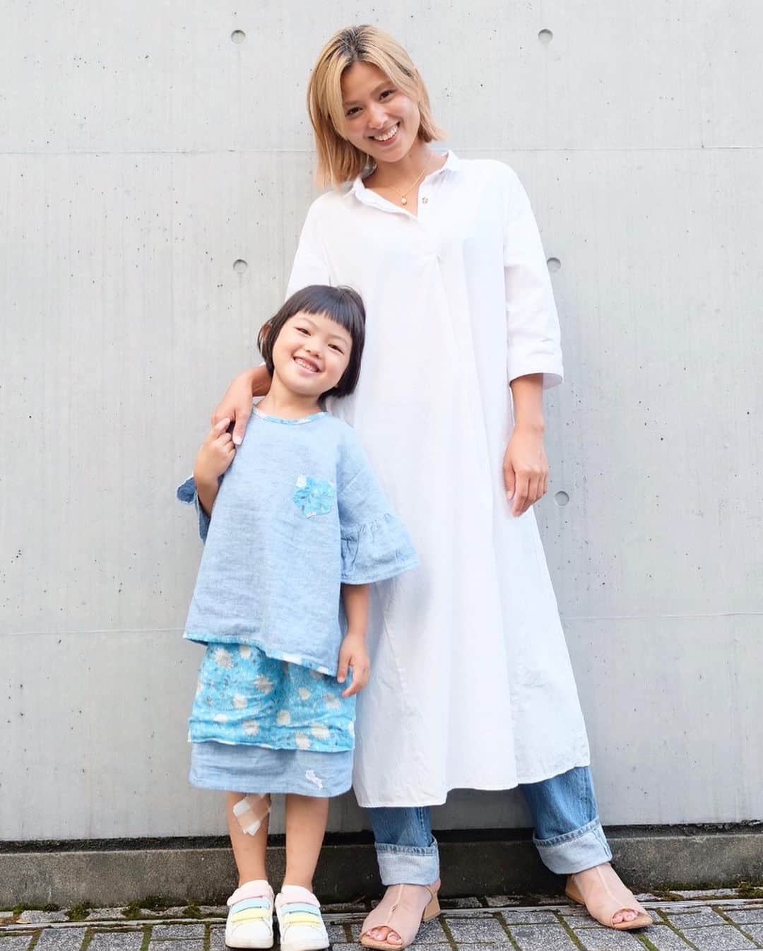 国枝洋子のインスタグラム：「親子snap📷  素敵な写真をたくさん撮ってもらって選べない！  やっぱり2ショットは嬉しいな☺️  #親子　#snap  #5歳」