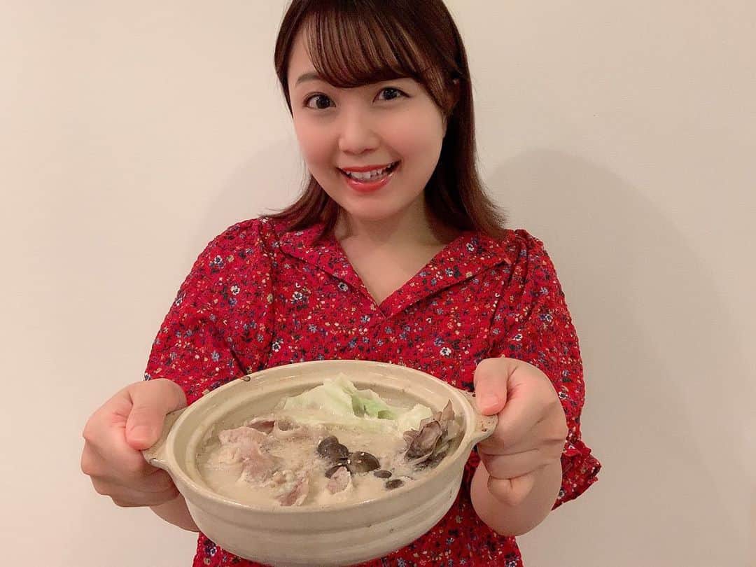 嶋梨夏さんのインスタグラム写真 - (嶋梨夏Instagram)「豆乳でご飯作るのにハマりすぎてて頻発しているのですが、、これはキノコたっぷり豚肉のミルフィーユごま豆乳鍋🥰🥰最高に美味しくて最高にお腹いっぱい🥰✨✨✨✨」9月29日 20時17分 - shimarica_jp