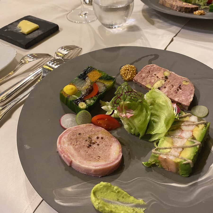 川村茉由のグルメインスタ