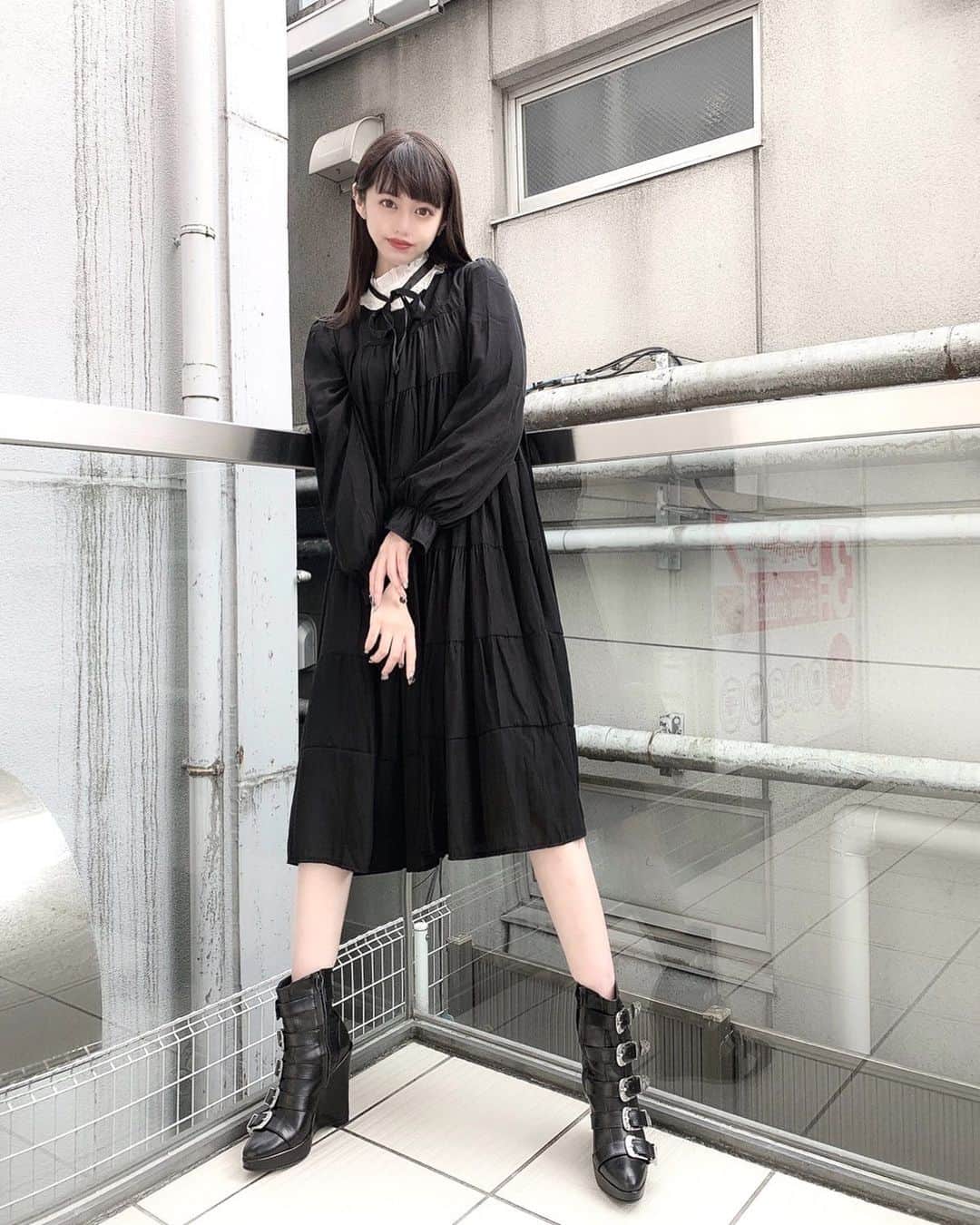 櫻子さんのインスタグラム写真 櫻子instagram ロリっ子 Ootd Fashion オールブラック いいね返し L4l サロモ サロンモデル F4f 韓国 韓国ファッション レース 黒髪 ビジョビ Ootd4nylonjp ぱっつん前髪 黒髪ロング ワイドバング
