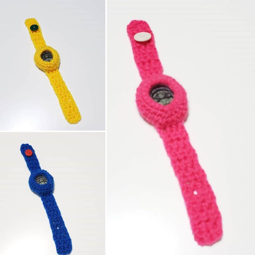 アイパー滝沢さんのインスタグラム写真 - (アイパー滝沢Instagram)「新作編み物74 『毛糸でくるんだ腕時計(仮)』 冬に毛糸の腕時計があっても良いなぁって思ったんだホゥ。冬のアイテムにぴったりじゃないか？服に合わせて色を変えたりホゥ。好きな色で、お一つ2,000円でいかが？ホゥ。 #knitting #Crochet #handmade #watch #original  #wool_watch #ハマナカ毛糸 #腕時計 #アイパー #オリジナル #かぎ針編み #手芸」9月29日 20時00分 - t.aipa