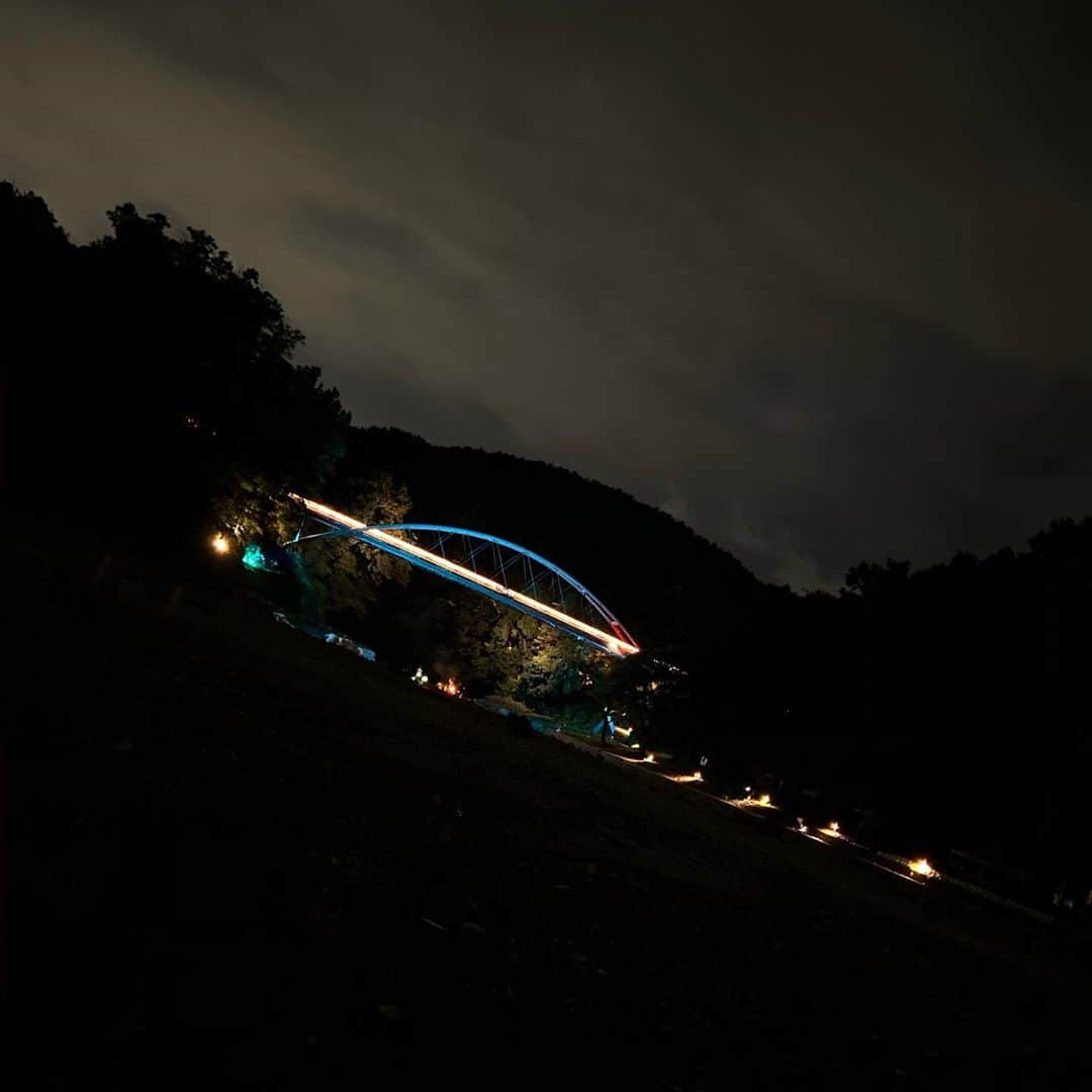 Bunta さんのインスタグラム写真 - (Bunta Instagram)「ソロキャンプ🏕 昨日のマイピットと、夜のブン散歩🚶‍♂️  #ブンカメ」9月29日 19時53分 - buntatf