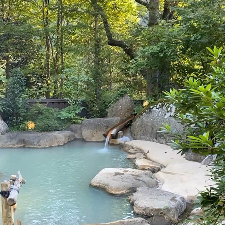 のインスタグラム：「先週、遅めの夏休み&家族旅行✨ 岐阜県 #奥飛騨温泉郷  #福地温泉 ♨️からの金沢⛩ #白山比咩神社  ゆっくりゆっくり🤗 家族と自分を労わる旅」