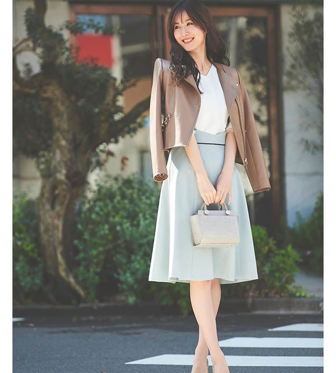 ラッピング不可】 LAISSE PASSE フェイクレザーフラワーライダース