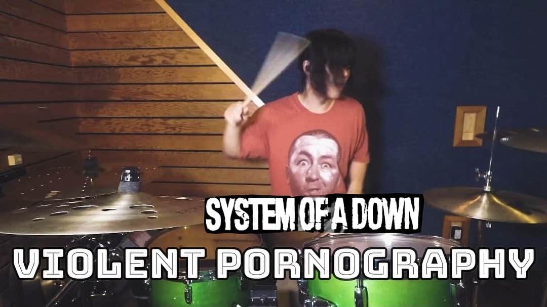 やおたくやのインスタグラム：「System Of  A Down  Violent Pornography  派手な曲で楽しかったです。Tシャツは アメリカの志村けん的な人だそうです。  https://youtu.be/loAPWjtXBGs  ##drumsolo#we_love_drums #spiritofthedrummer #drumsdaily #drumset#drumfill#dramfam#drumsharing #groove#beat##instadrums#drumporn #drumpractice #drumlessons #drumeo#drumuniversity #drummer  #drum#drumvideo #drumcovers #canopusdrums #矢尾拓也#叩いてみた」