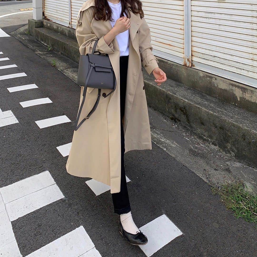 DHOLIC SNAPのインスタグラム：「@diary.______さんの#dholicsnap⁠ 　⁠ OUTER：@dholic_official⁠ 　⁠ 【LADIES】⁠ #ベルトSETコットントレンチコート⁠ 全2色￥9,095(税込)⁠ 　⁠ みなさんもぜひ#dholicsnap をつけて⁠ コーディネートを投稿してください📸💕⁠ 　⁠ ※上記以外のご着用アイテムにつきましては品切れ商品、または、私物となります。⁠ 　⁠ #DHOLIC#dholicism#fashion#ootd⁠ #プチプラコーデ#今日のコーデ#今日の服⁠ #トレンチコート#トレンド#コート#秋服⁠ #秋コーデ#大人コーデ#きれいめカジュアル」