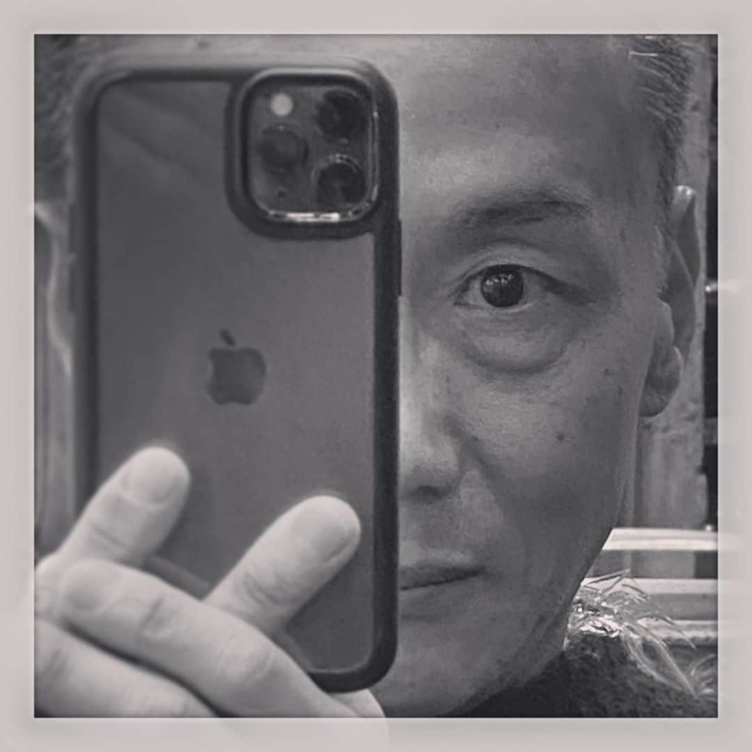石野竜三さんのインスタグラム写真 - (石野竜三Instagram)「只今カラーリング中❣️ 今回はブリーチかけて色をのせてもらいました。舞台もイベントもないから遊んでみた😅。」9月29日 12時55分 - ryuzou_ishino